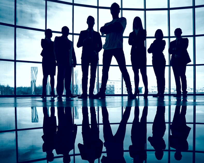 silhouette-confident-businesspeople 2